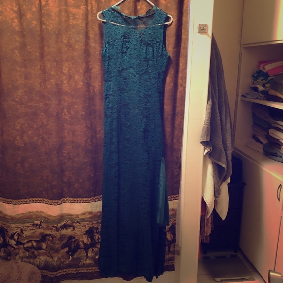 Dresses & Skirts - Teal green lace dress